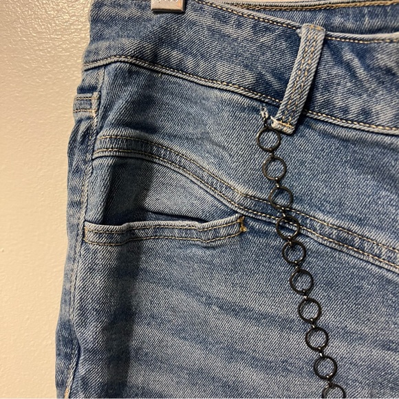 Upcycled Old Navy Super Skinny Mid Rise Jeans Women’s 10 - Picture 5 of 16